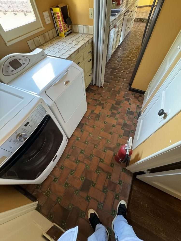 Lead-related tile and wall removal, Dana Point